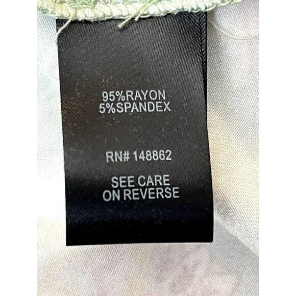 Women's Torrid Size 5, 5X, 28 Super Soft Green Sweetheart Ruched Babydoll Top - Picture 6 of 10